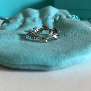 Tiffany & Co. Paloma Picasso Olive Leaf Band Ring